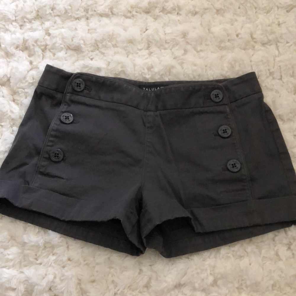 Grey shorts